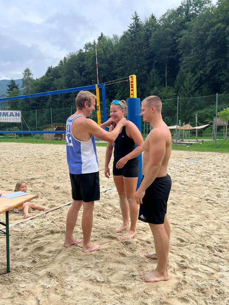 21871913-d854-4034-9dcc-2938e7496937